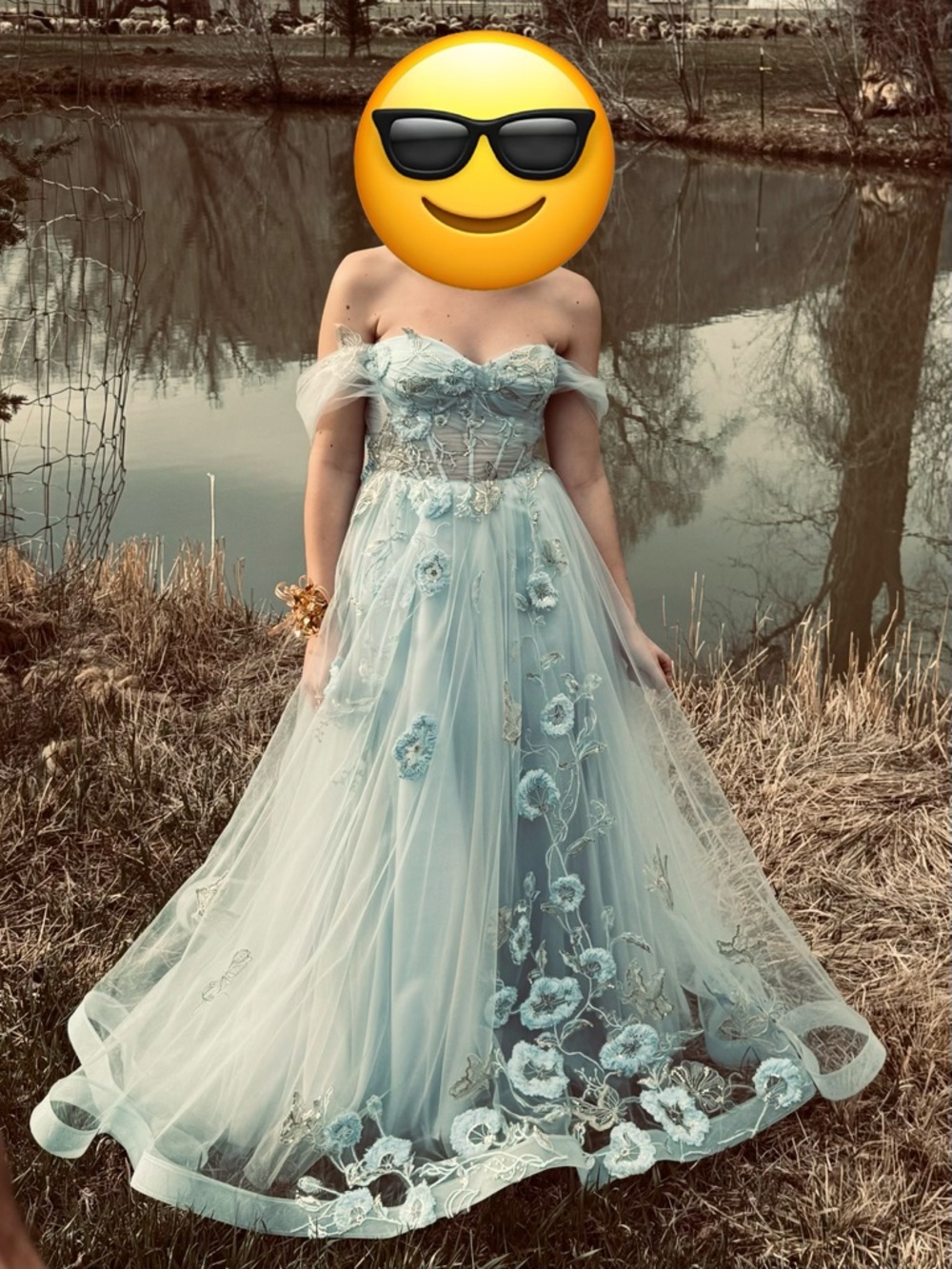 Elegant Light Blue Off-Shoulder Prom Gown with Floral Embroidery